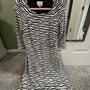 Beige by eci Black and White Patterned Long Sleeve Dress